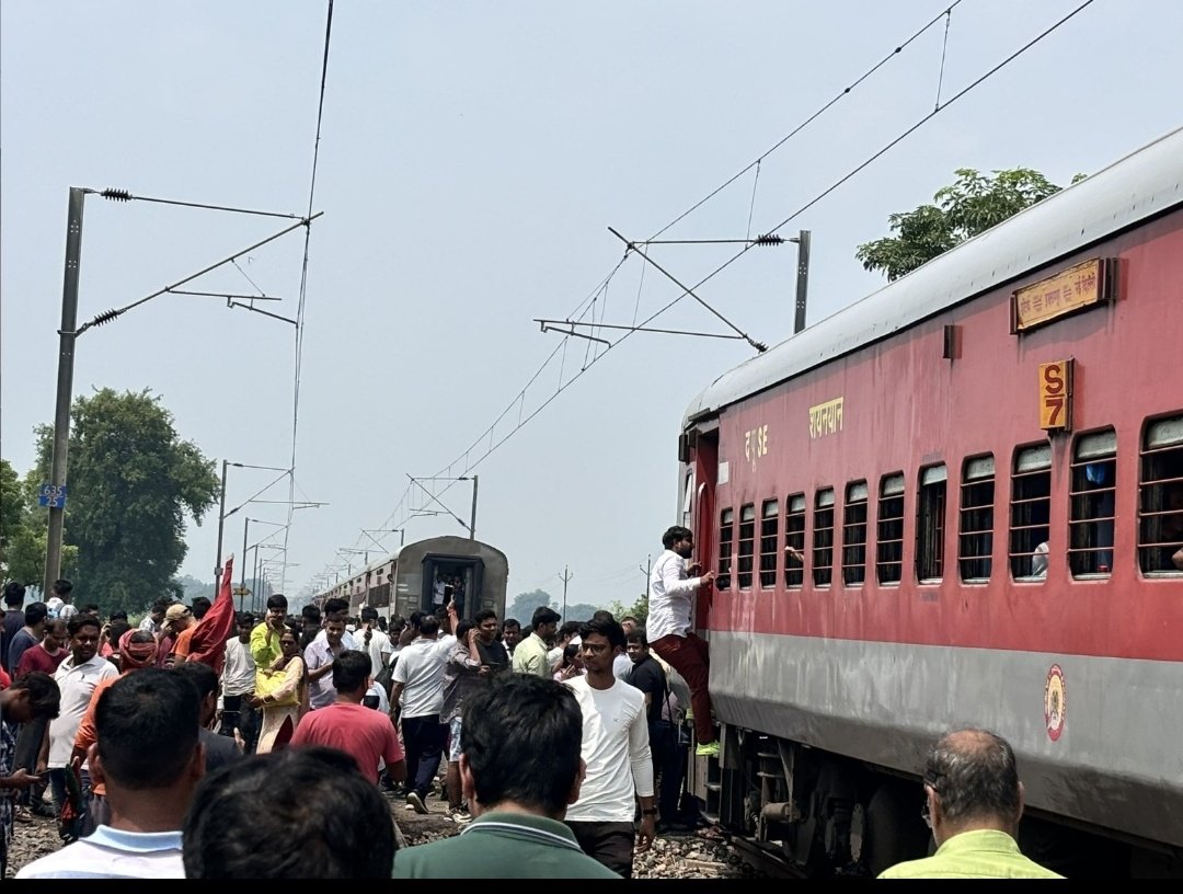 ಕಪಲಿಂಗ್ ತುಂಡಾಗಿ ರೈಲು ಬೋಗಿ ಪ್ರತ್ಯೇಕ..!| ವಿಡಿಯೋ