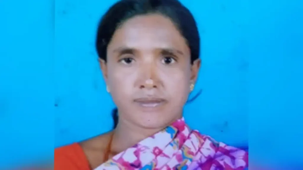 Tired of micro finance harassment, woman commits suicide..!