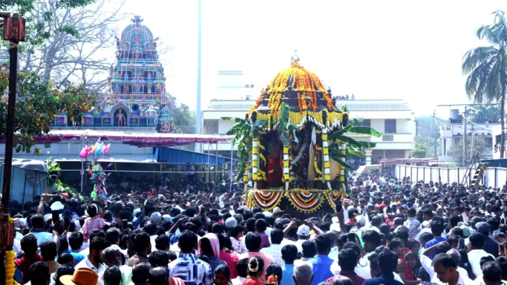 Doddaballapura: Brahmarathotsava of Chikkamadure Sri Shanimahatma Swami