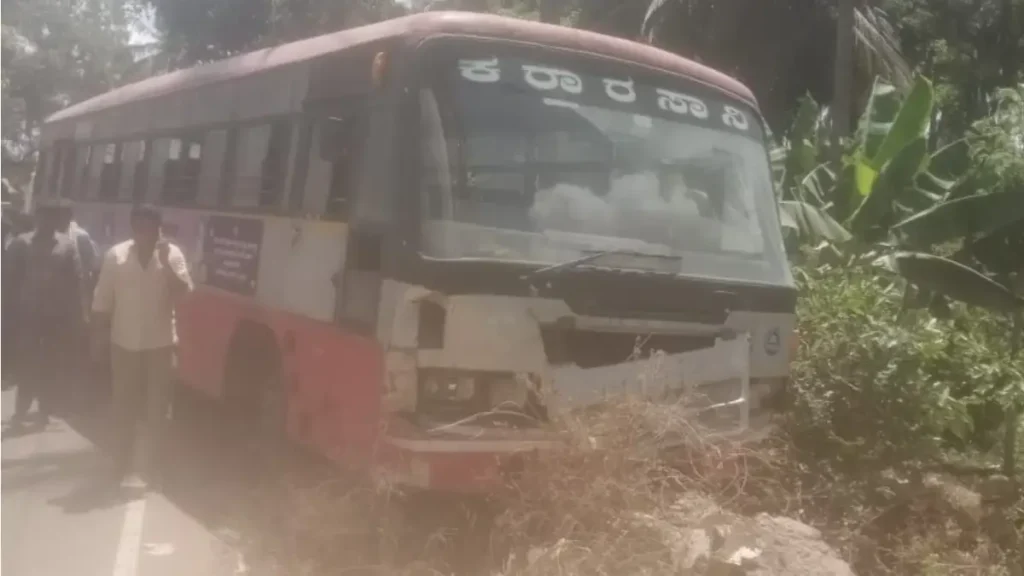 Doddaballapura: KSRTC bus collided.. Death on the spot of two-wheeler rider..!